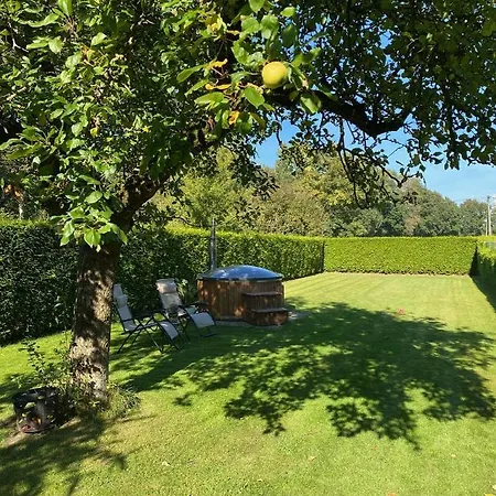 Apartament Twisterhof Twister, Volledige Prive Tuin Inclusief Hottub Sustrum