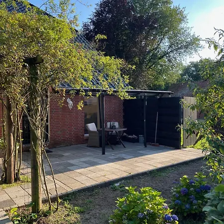 Twisterhof Twister, Volledige Prive Tuin Inclusief Hottub Apartment *